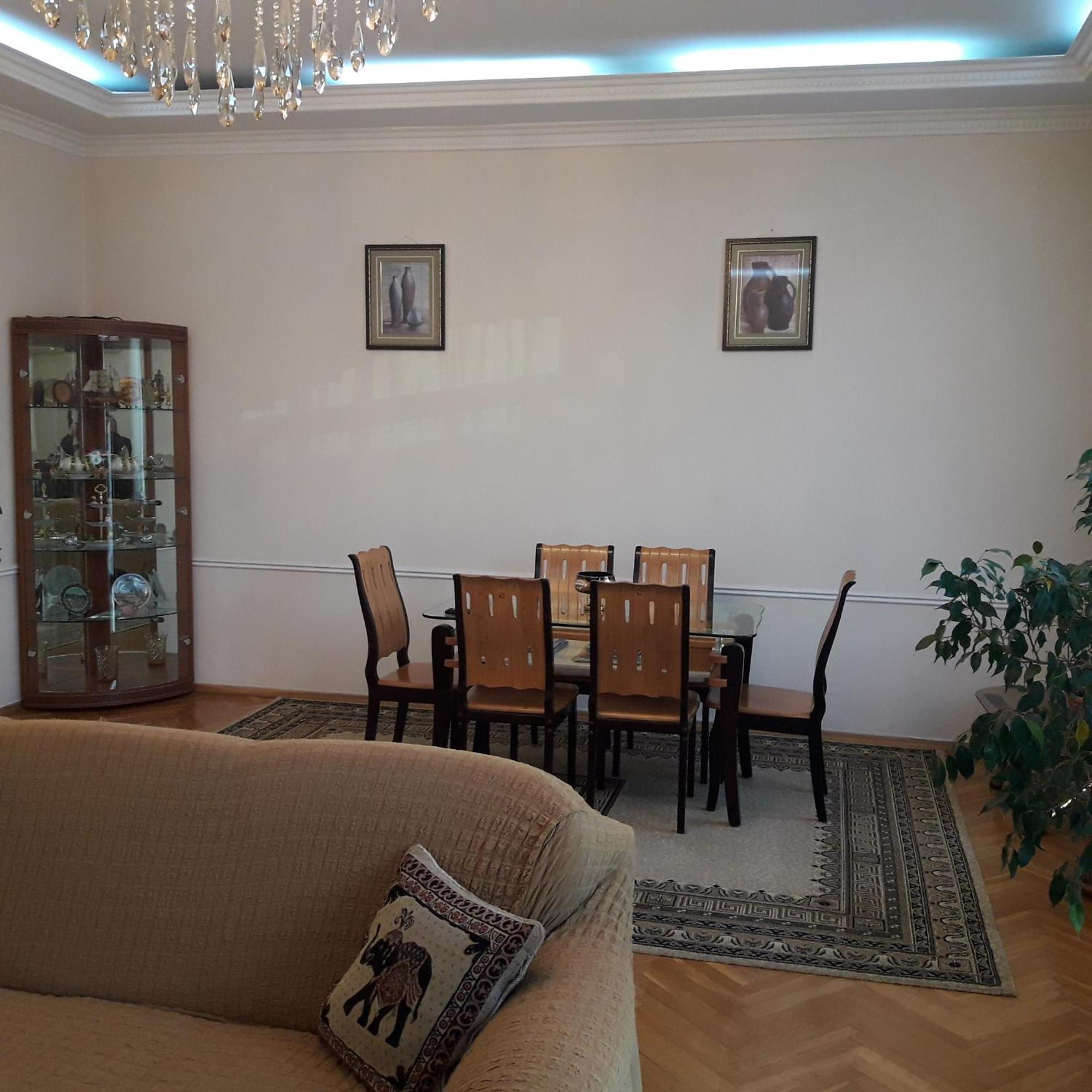 Neftiannikov Avenue Apartment Баку Екстер'єр фото